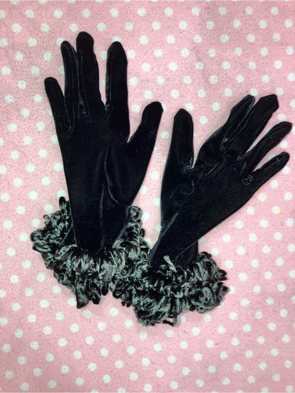 Black Velvet Gloves with Ruffled Cuff
